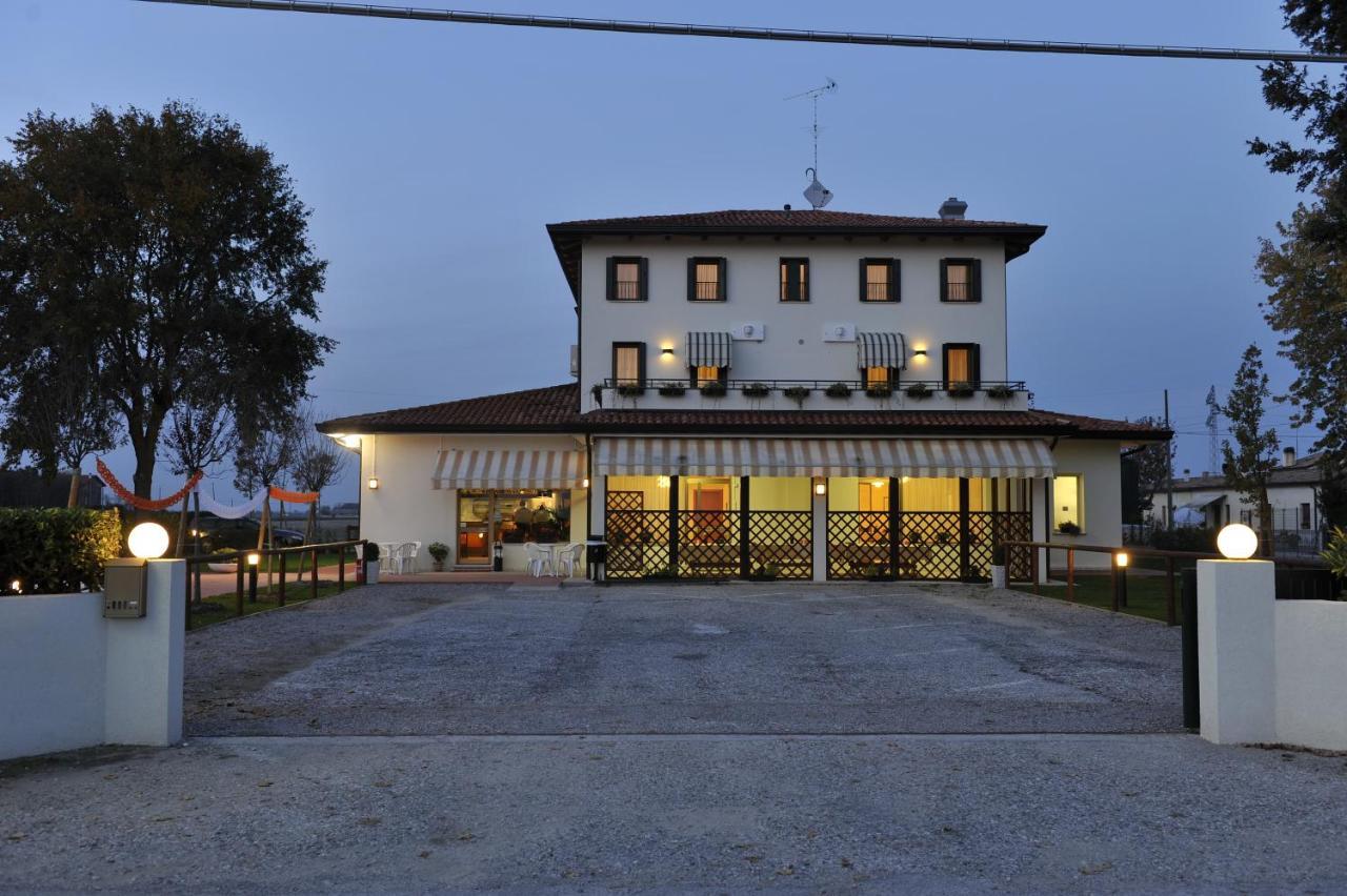 Terzo Bacino Panzió San Michele al Tagliamento Kültér fotó