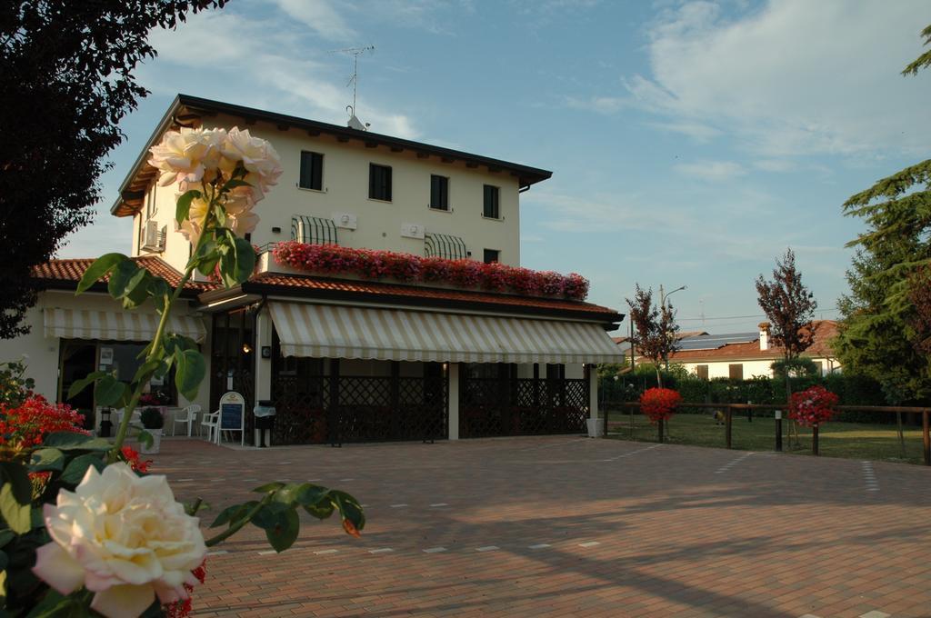 Terzo Bacino Panzió San Michele al Tagliamento Kültér fotó